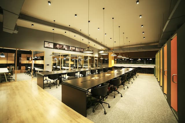Innov8, Boston House, Andheri-East