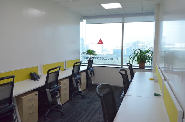 Quest Offices, Parinee Crescenzo, BKC