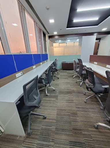 https://api.cohubindia.com/assets/uploads/20240226/20-seater_3.jpg