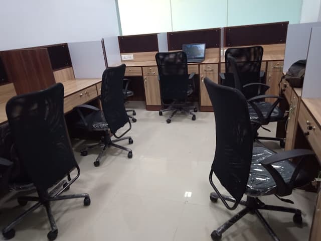 My Office Desk Space, Zoom Plaza Maxus Mall, Borivali