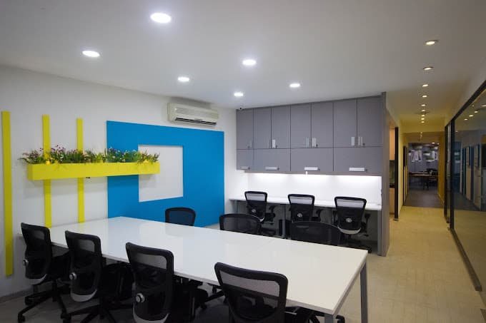 https://api.cohubindia.com/assets/uploads/20240324/Fixed desk.jpg