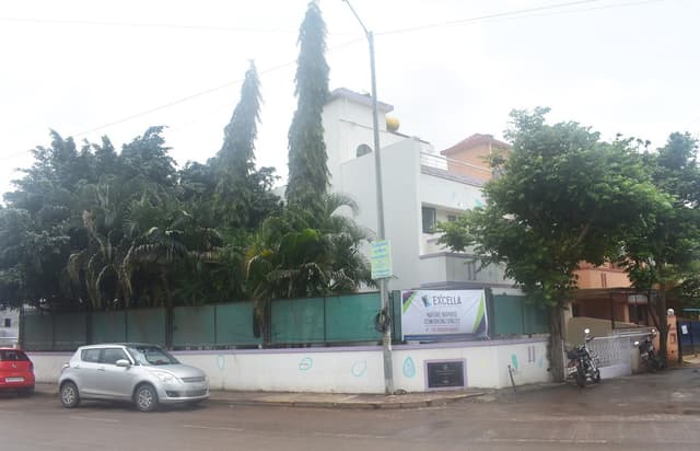 Excella, Elite Brookland, Baner