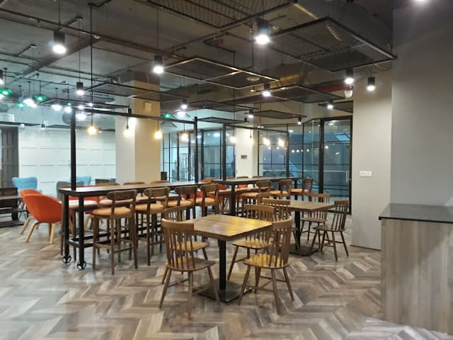 Awfis, Nucleus Mall, Camp