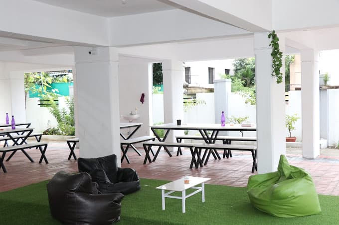 https://api.cohubindia.com/assets/uploads/20240330/unnamed (1).jpg