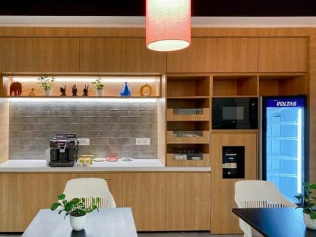 https://api.cohubindia.com/assets/uploads/20240331/2023-07-04 (5).jpg