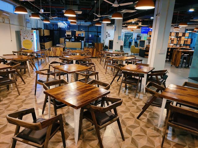 91springboard, Sky Loft, Yerawada