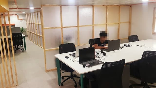 AV8 Workspaces, Prabhat Road, Erandwane