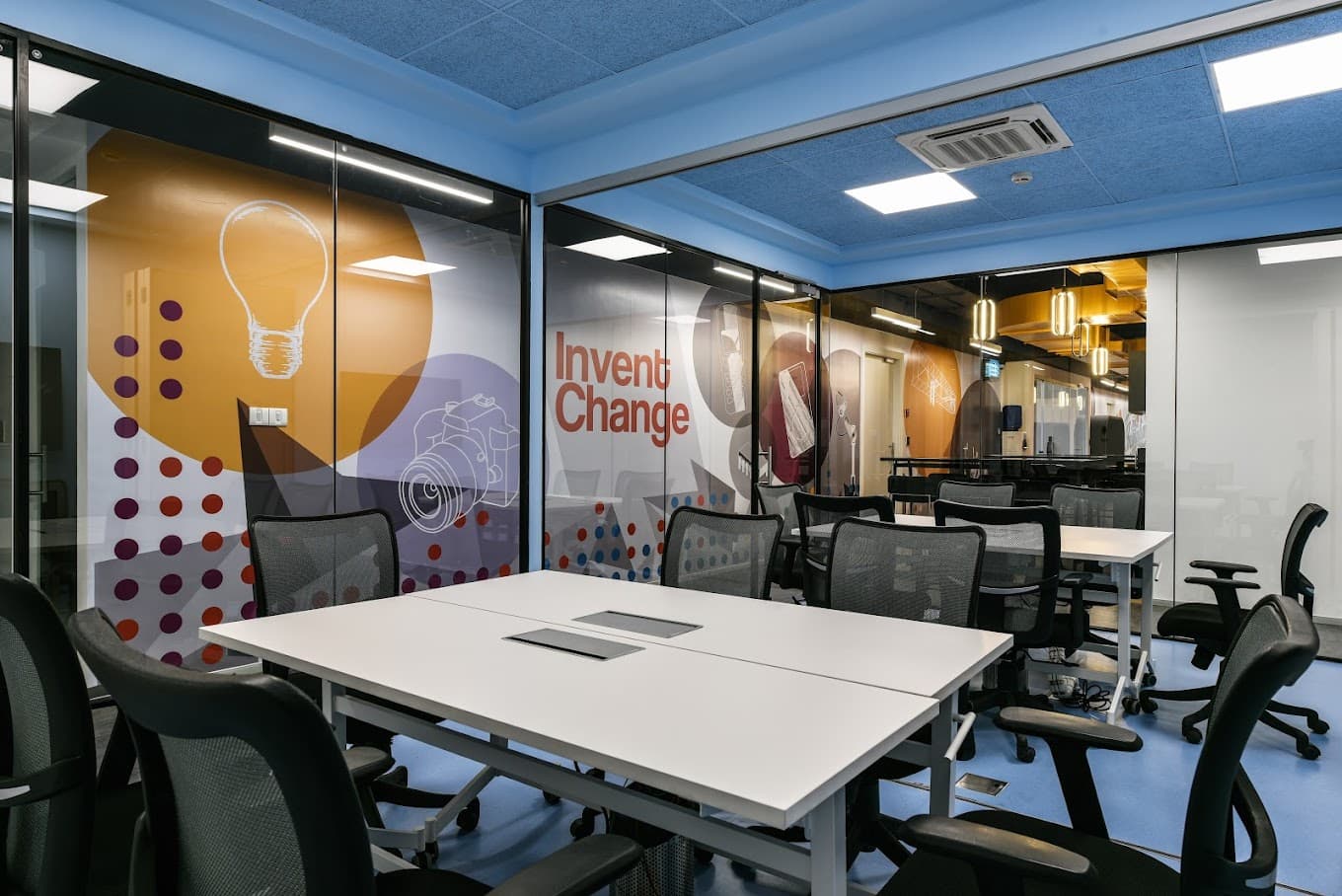 https://api.cohubindia.com/assets/uploads/20240523/coworking_in_vashi_Awfis_Raghuleela.jpg