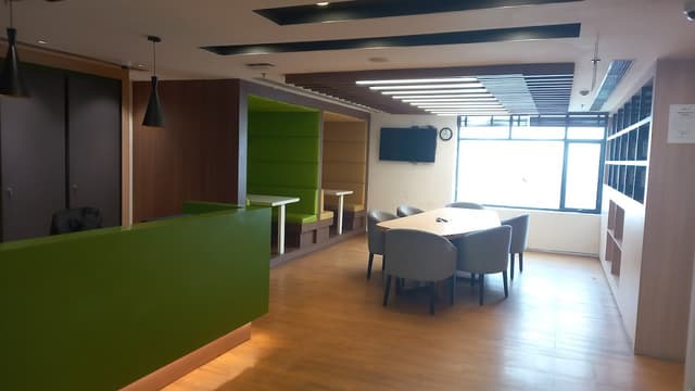 Regus, Regus Tower, Sector-142