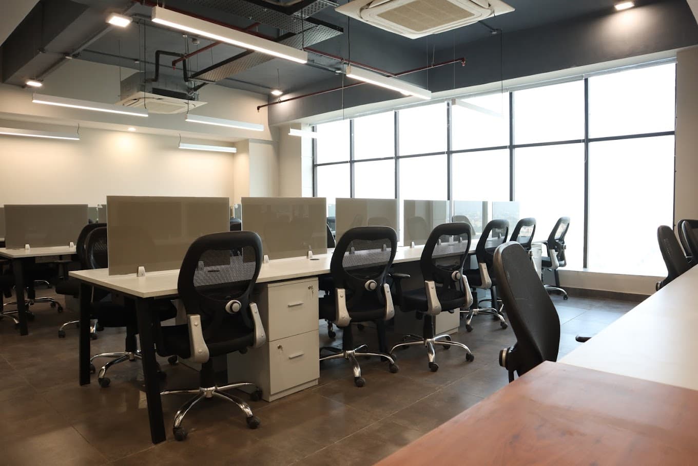 uploads/20240823/cheap_coworking_Lucknow.JPG
