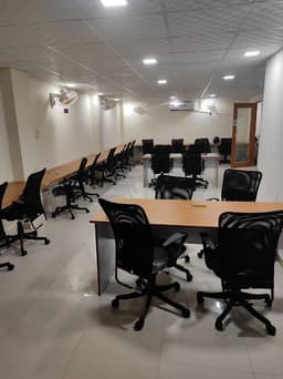 uploads/20240823/cheap_coworking_Lucknow.jpg