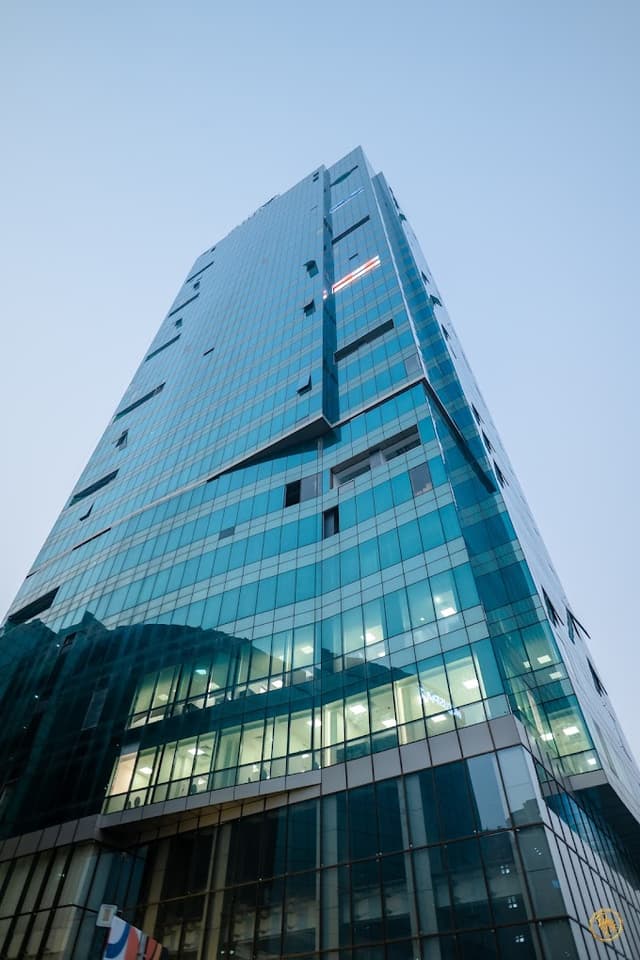 Ofis Square, Iconic Correnthum, Sector-62