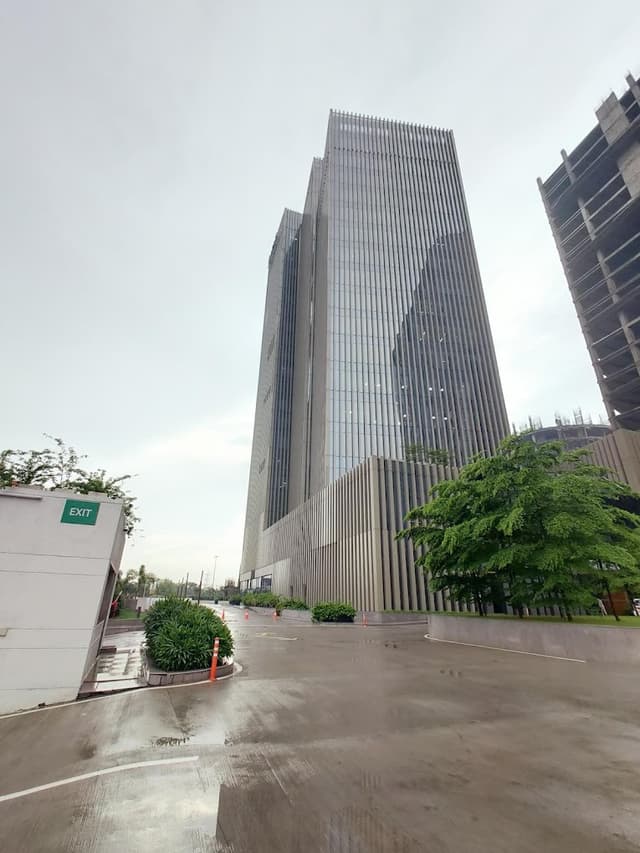 WeWork, Berger Tower, Sector-16B