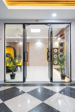 uploads/20240924/Noida_meeting_room.jpg
