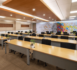 uploads/20240925/Noida_meeting_room_smartwork.png