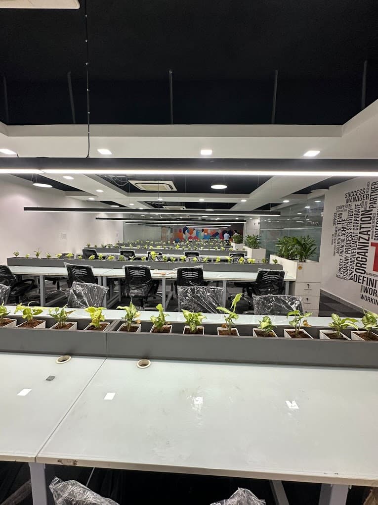 https://api.cohubindia.com/assets/uploads/20240926/SVAMWORK_Coworking_Sector_63_in_Noida.jpg